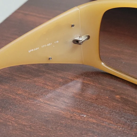 2 pair of Prada sunglasses - Picture 5 of 6